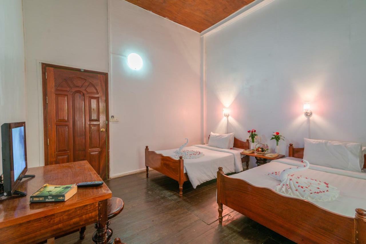 Five Rose Siem Reap Hostel Exterior photo