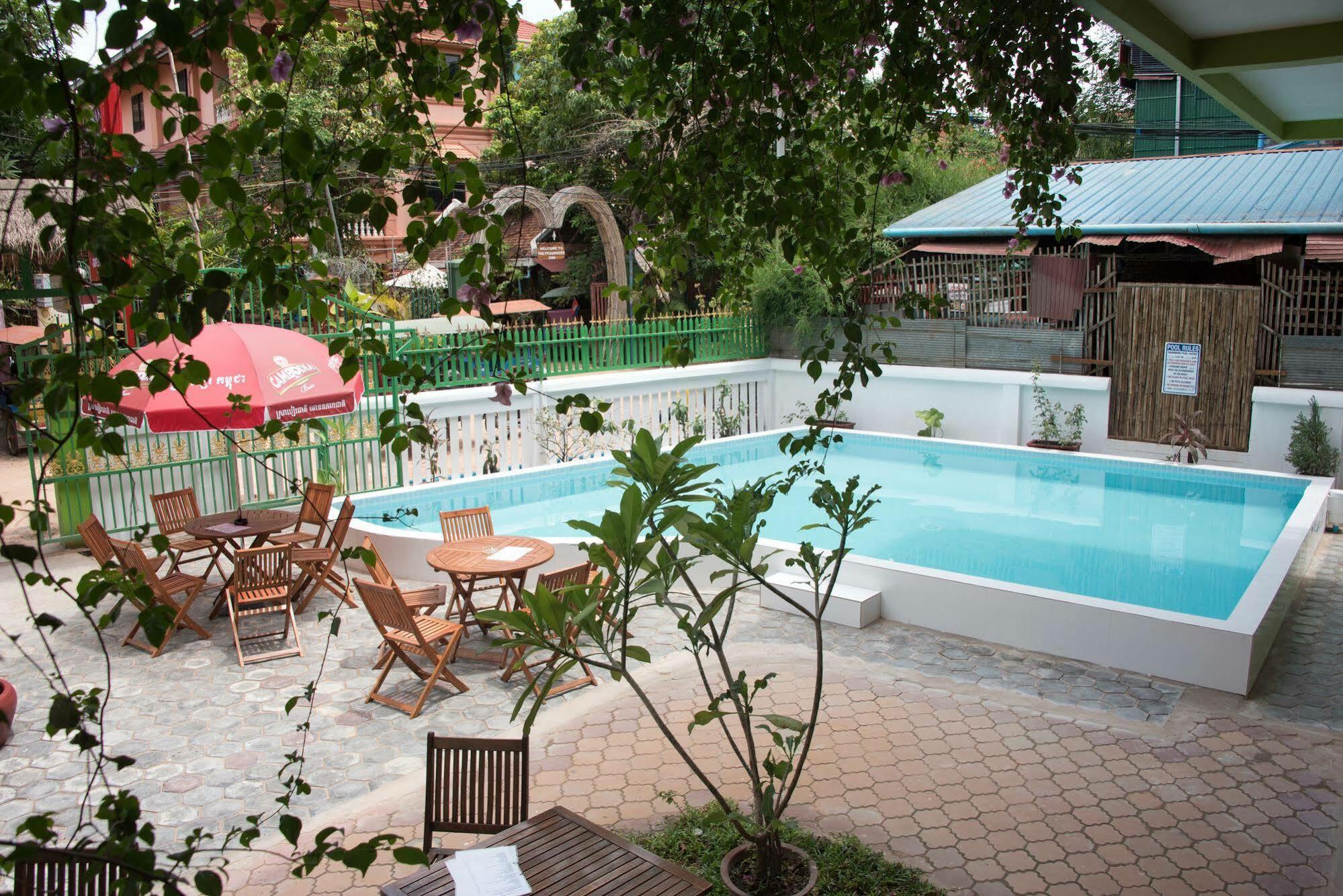 Five Rose Siem Reap Hostel Exterior photo
