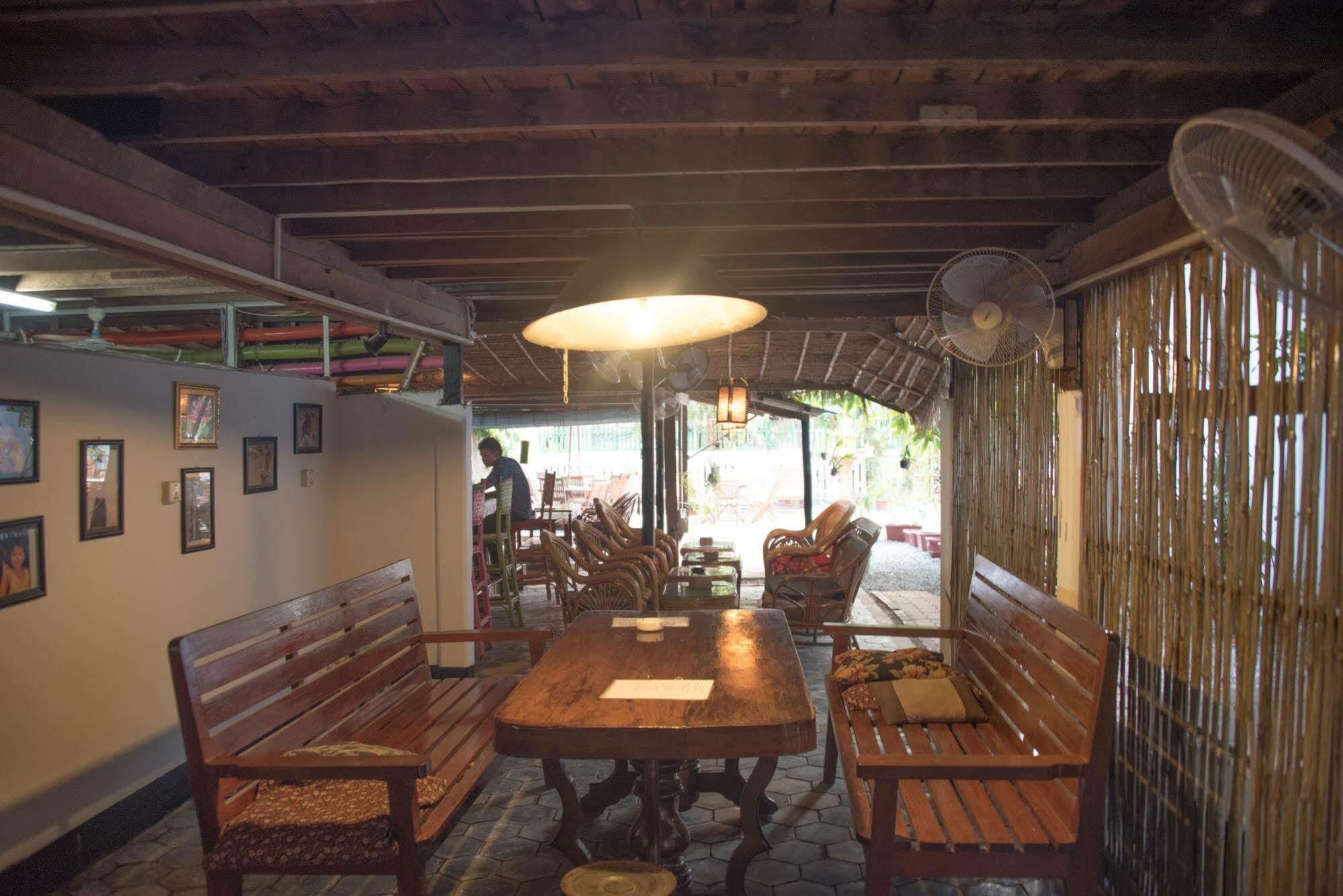 Five Rose Siem Reap Hostel Exterior photo