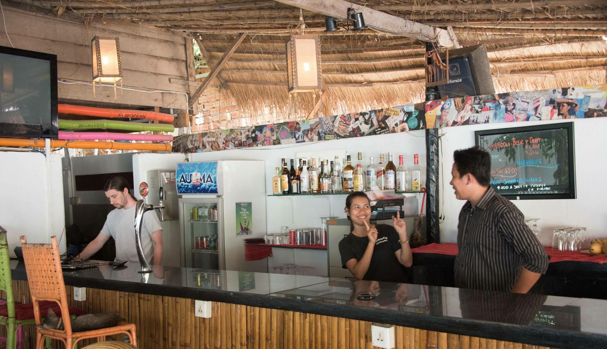 Five Rose Siem Reap Hostel Exterior photo