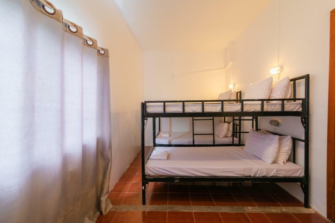 Five Rose Siem Reap Hostel Exterior photo