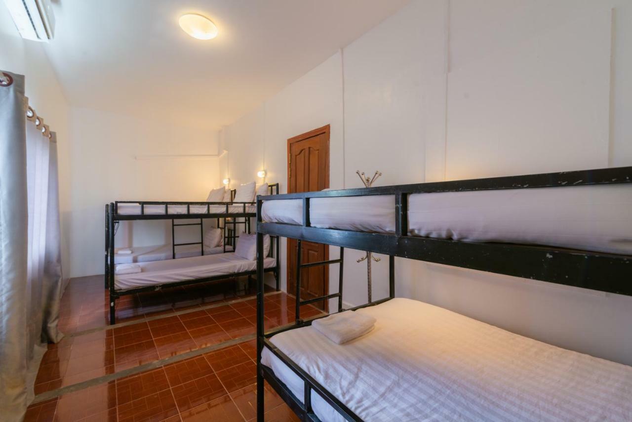 Five Rose Siem Reap Hostel Exterior photo