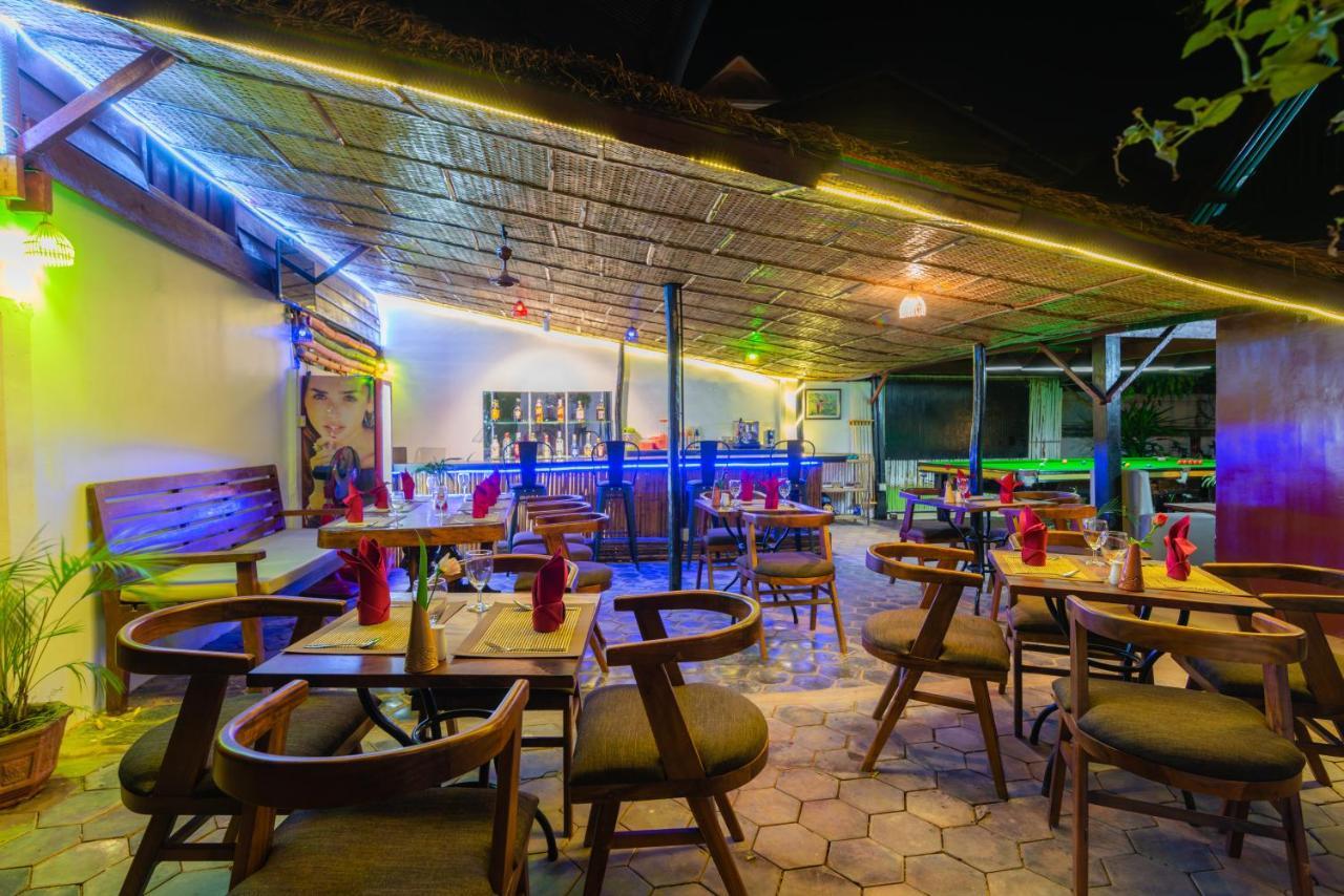 Five Rose Siem Reap Hostel Exterior photo