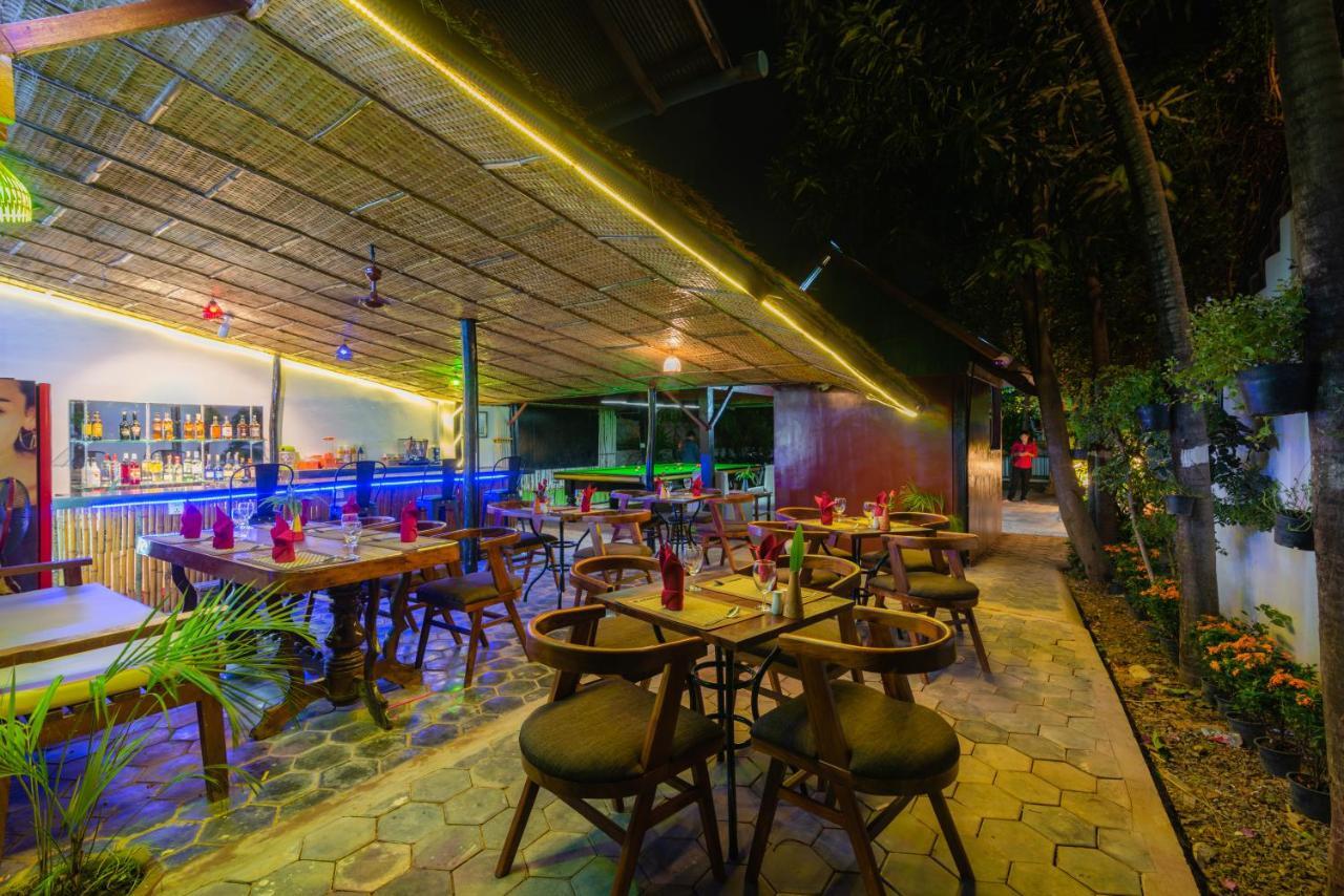 Five Rose Siem Reap Hostel Exterior photo