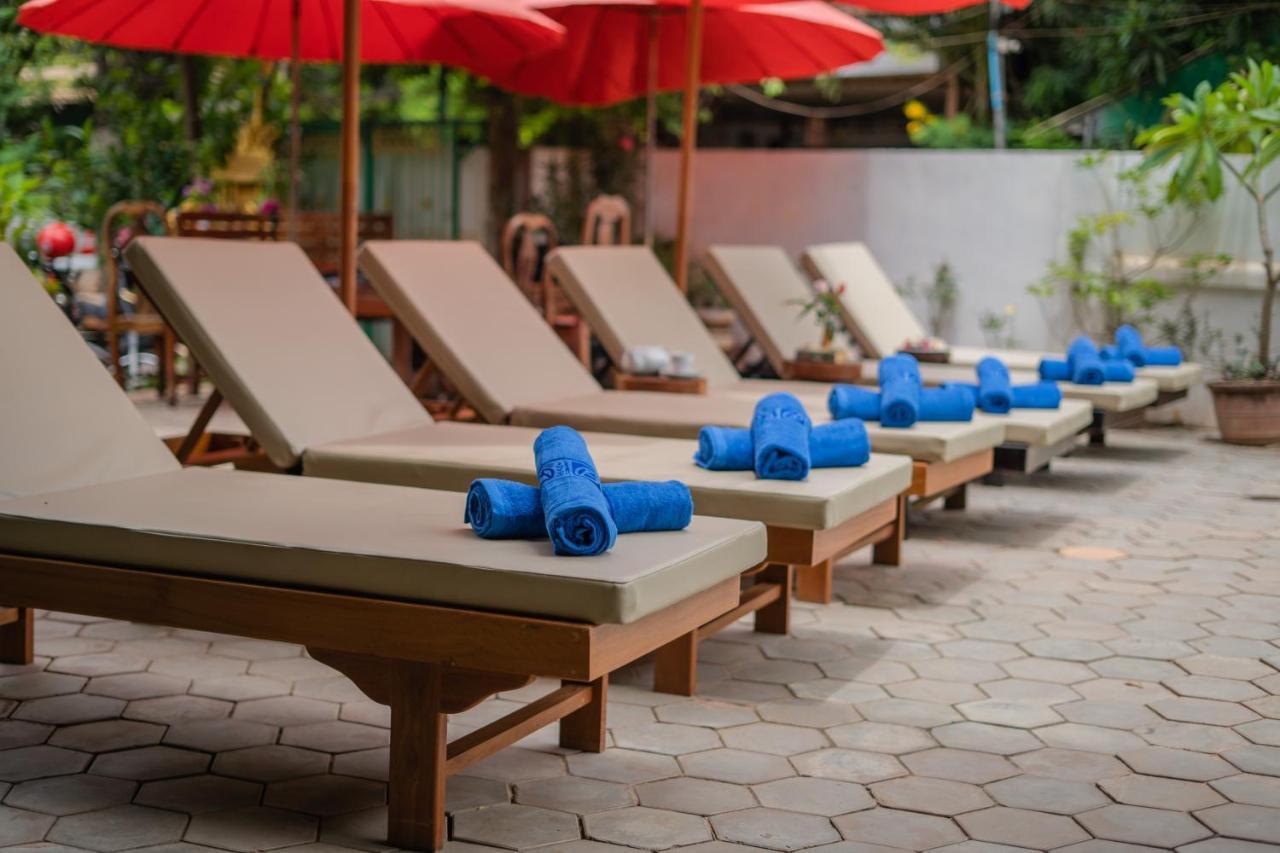 Five Rose Siem Reap Hostel Exterior photo